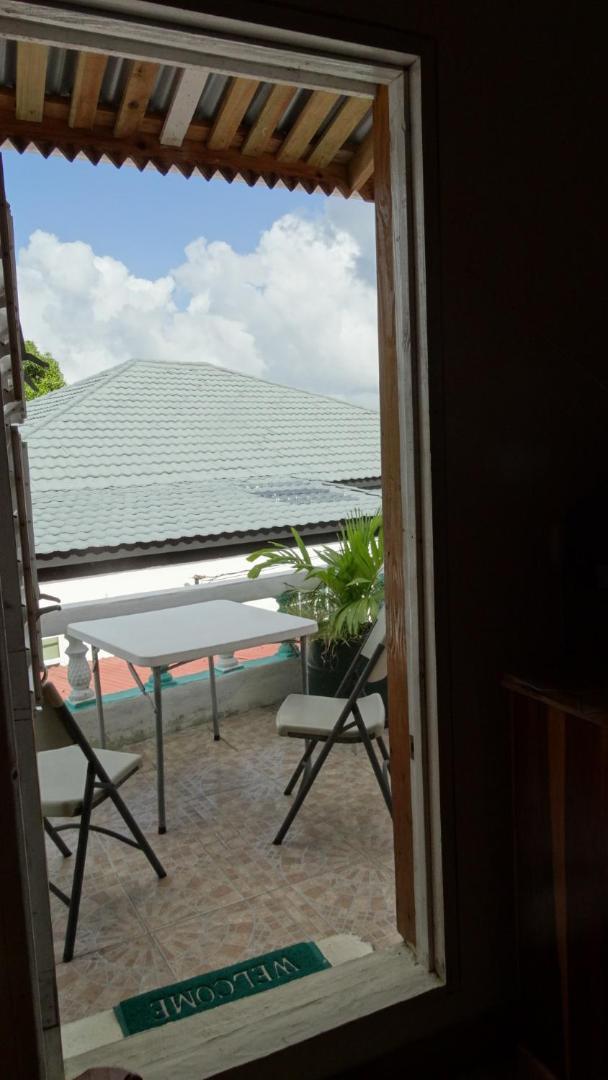 Finjam Cottage Порт-Антоніо Номер фото