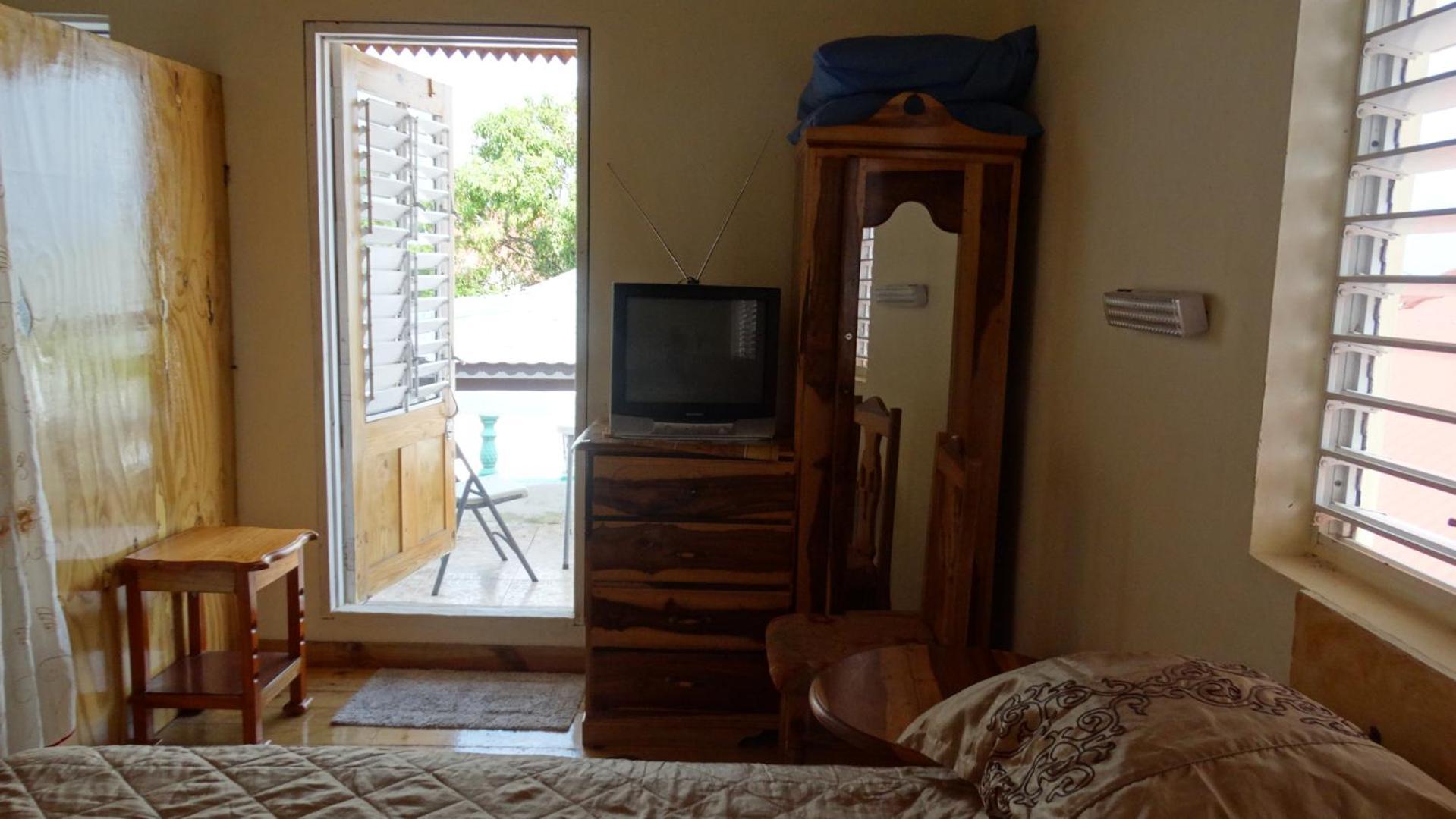 Finjam Cottage Порт-Антоніо Номер фото